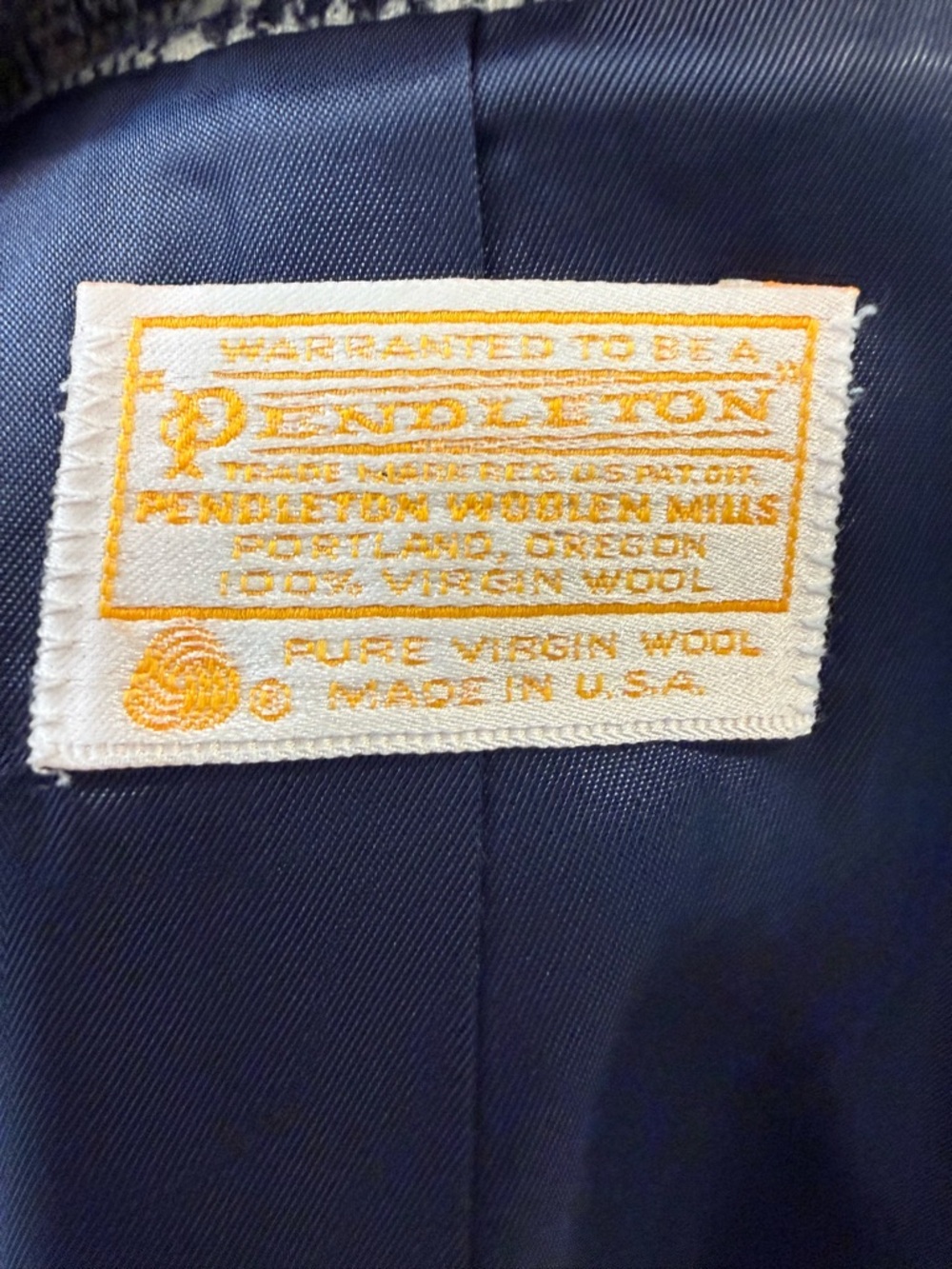 Pendleton Plaid Blazer - Picture 7 of 8